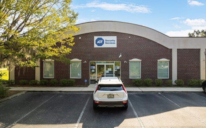 Pictures of Office property located at 3205 SW 47th Ave, Gainesville, FL 32608 for sales - image #1