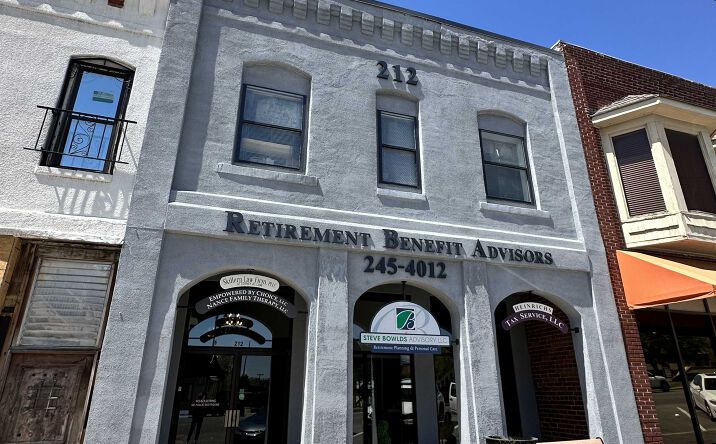 Pictures of Office property located at 212 N Main St, Sand Springs, OK 74063 for sales - image #1