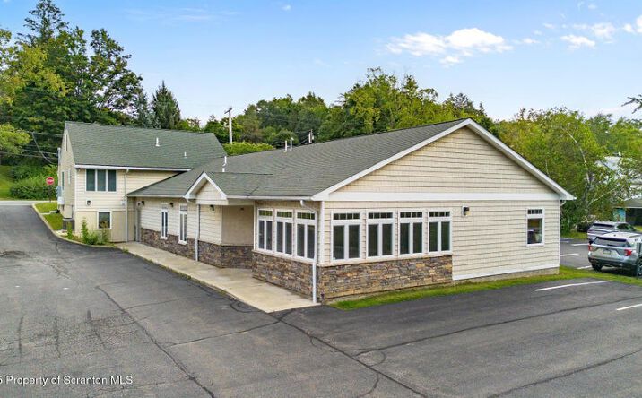 Pictures of Office property located at 401 N. State Street, Clarks Summit, PA 18411 for sales - image #1