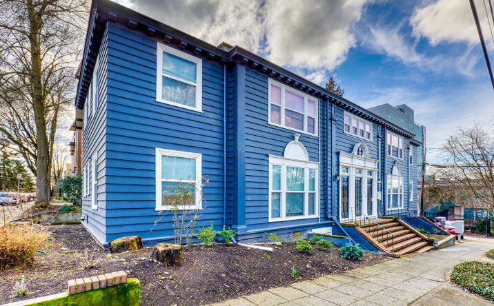 Pictures of Multifamily property located at 1417 NE 55th St, Seattle, WA 98105 for sales - image #1