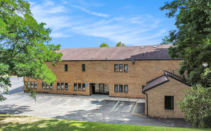 Pictures of Office property located at 425 N Park Blvd, Lake Orion, MI 48362 for sales - image #1