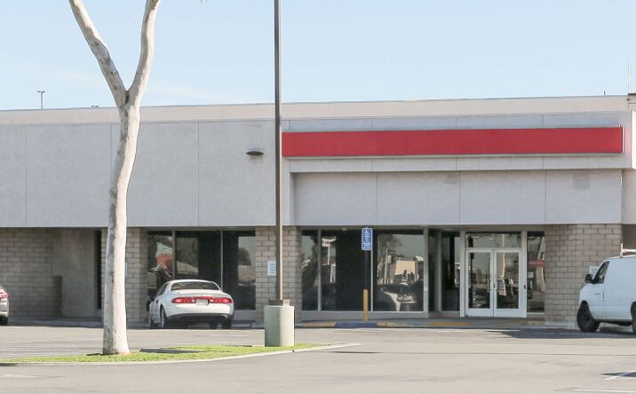 Pictures of Retail property located at 2516 E Chapman Ave, Fullerton, CA 92831 for sales - image #1