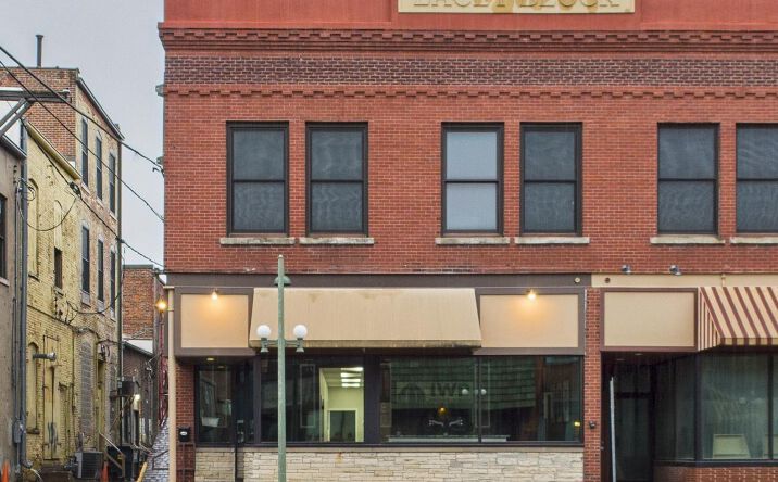 Pictures of Office, Retail property located at 115 N Market Street, Oskaloosa, IA 52577 for sales - image #1