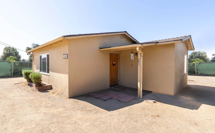 Pictures of Retail property located at 2400 El Camino Real, Atascadero, CA 93422 for sales - image #1