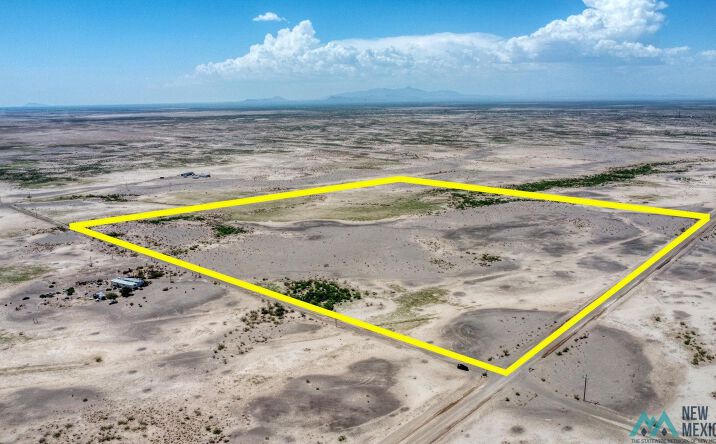 Pictures of Land property located at SE Vibora Road, Deming, NM 88030 for sales - image #1