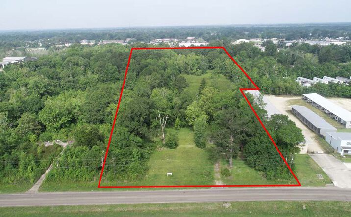Pictures of Land property located at 27919 LA-16, Denham Springs, LA 70726 for sales - image #1