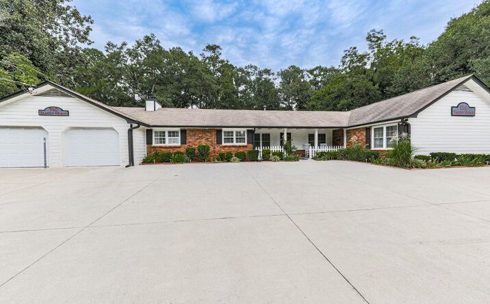 Pictures of Office property located at 3605 Shallowford Road, Marietta, GA 30062 for sales - image #1