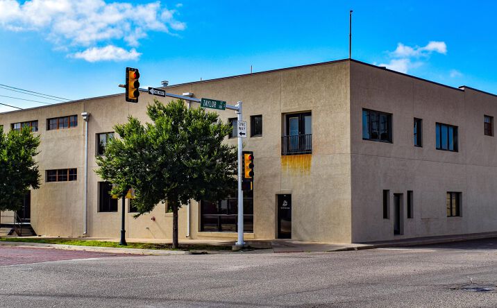 image of property at 118 S TAYLOR ST Amarillo TX 79101-1549