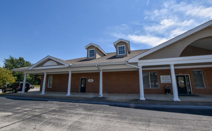 Pictures of Office property located at 1720 Gunbarrel Rd, Chattanooga, TN 37421 for sales - image #1