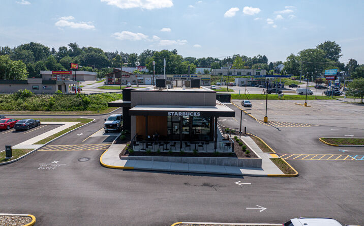 Pictures of Retail property located at 92 Tarentum Bridge Road, New Kensington, PA 15068 for sales - image #1