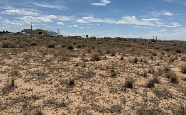 Pictures of Land property located at Lot 8 W Piedras Street, Farmington, NM 87401 for sales - image #1