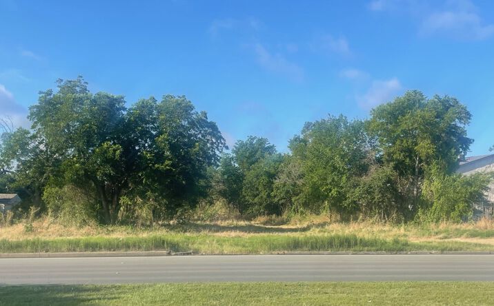 Pictures of Land property located at 5220 E Lancaster Ave, Fort Worth, TX 76112 for sales - image #1