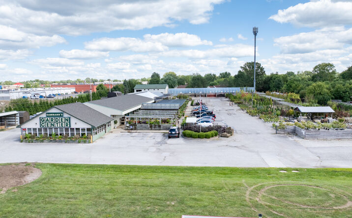 Pictures of Retail property located at 5129 S Emerson Ave, Indianapolis, IN 46237 for sales - image #1