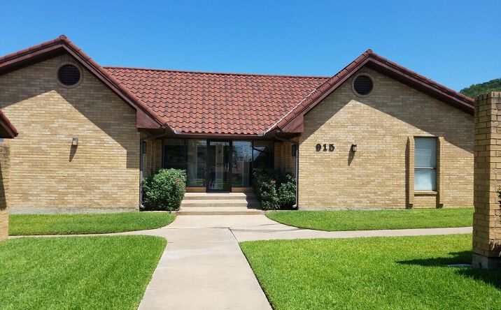 Pictures of Office property located at 915 E Hubbard St, Mineral Wells, TX 76067 for sales - image #1