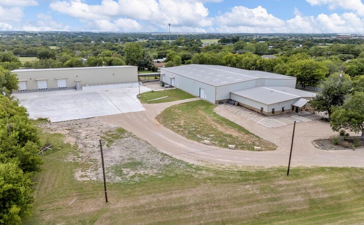 Pictures of Industrial property located at 1009 S Robinson Dr, Robinson, TX 76706 for sales - image #1