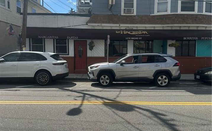 Pictures of Retail property located at 1272 Broad Street UNIT 1270, Central Falls, RI 02863 for sales - image #1