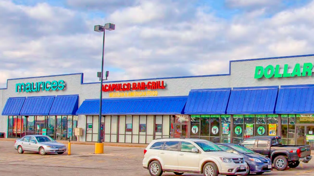 37885 Selch Road, Prairie du Chien, WI 53821