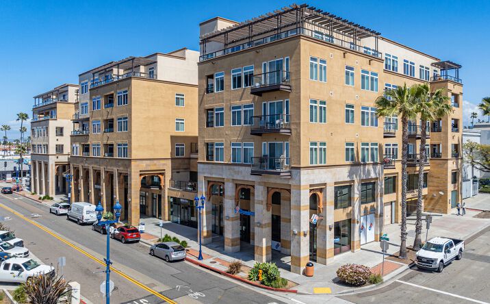 Pictures of Office, Retail property located at 301 Mission Ave, Oceanside, CA 92054 for sales - image #1