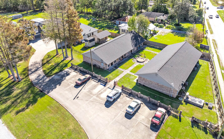 Pictures of Multifamily property located at 100 Pasture Court, Thibodaux, LA 70301 for sales - image #1