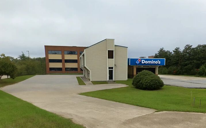 Pictures of Office property located at 700 Covington Center, Covington, LA 70433 for sales - image #1