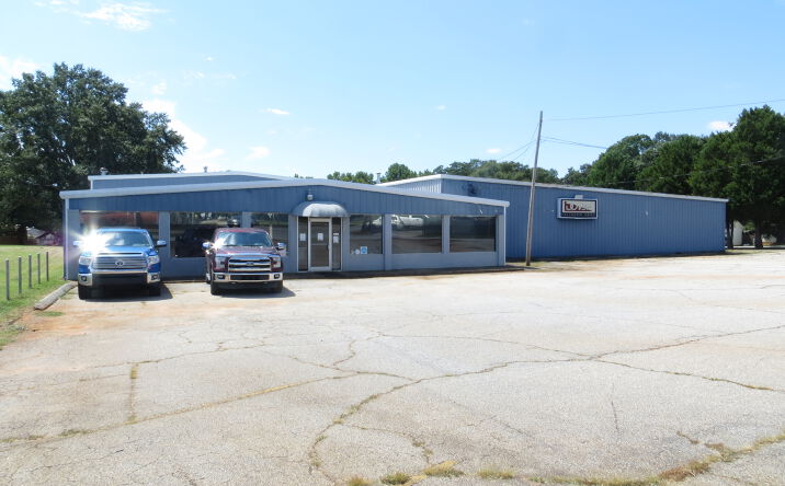 Pictures of Industrial property located at 1489 Cedar Lane Rd, Greenville, SC 29617 for sales - image #1