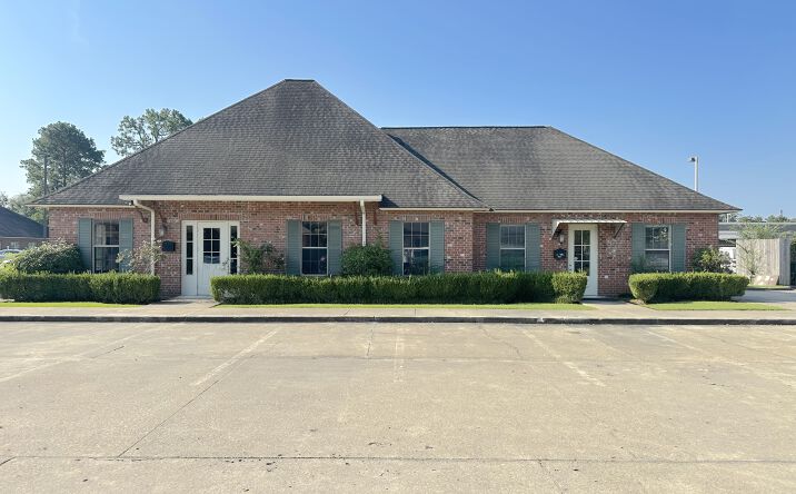 Pictures of Office property located at 1532 S Burnside Ave, Gonzales, LA 70737 for sales - image #1