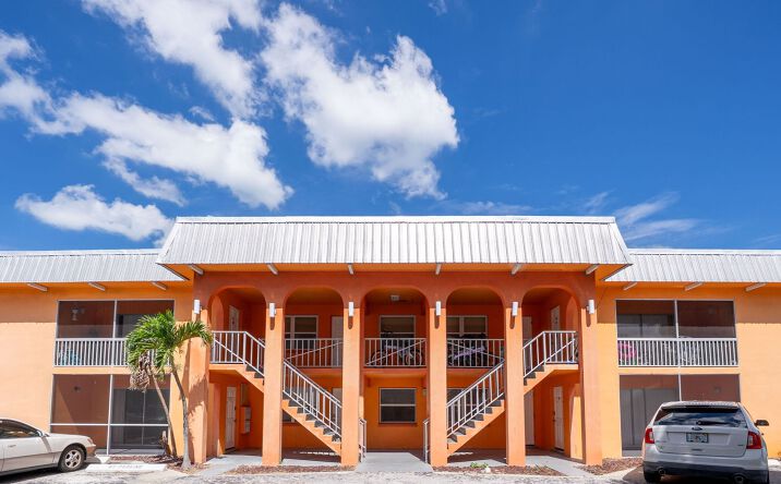 Pictures of Multifamily property located at 18205 Gulf Blvd, Redington Shores, FL 33708 for sales - image #1