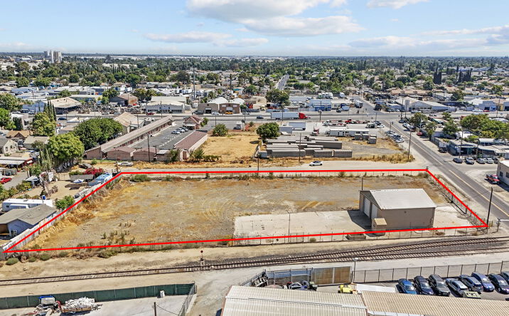 Pictures of Industrial property located at 501 Hosmer Ave, Modesto, CA 95351 for sales - image #1