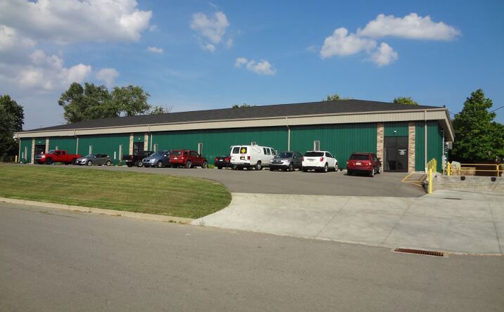 Pictures of Industrial property located at 1123 Lee Ave, Farrell, PA 16121 for sales - image #1