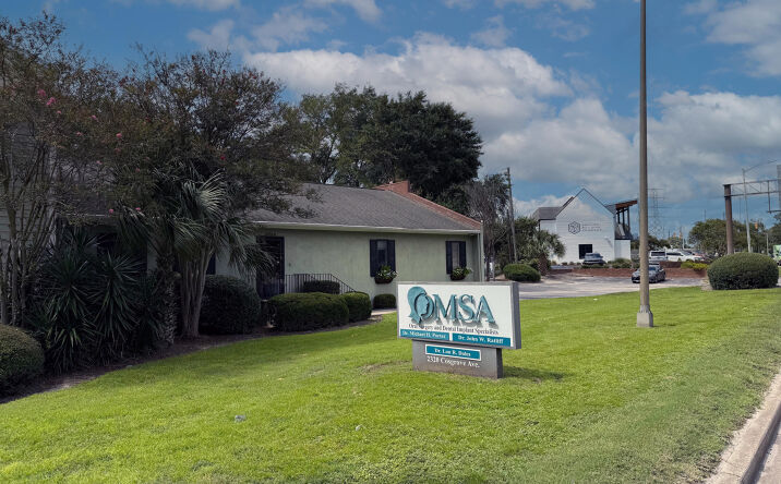 Pictures of Office property located at 2320 Cosgrove Avenue, North Charleston, SC 29405 for sales - image #1