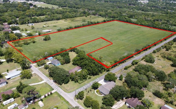 Pictures of Land, Multifamily, Self Storage property located at 7317 2nd St, Hitchcock, TX 77563 for sales - image #1