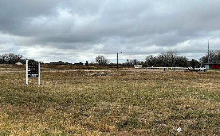 Pictures of Land property located at 2501 Halligan Dr, North Platte, NE 69101 for sales - image #1