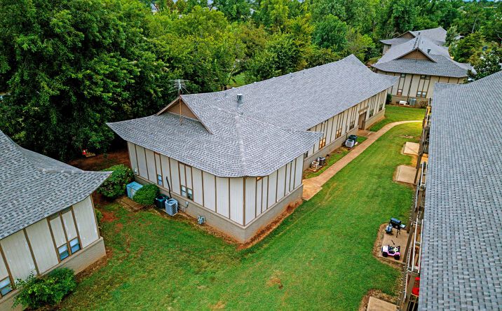 Pictures of Multifamily property located at 3000 S 9th St, Chickasha, OK 73018 for sales - image #1