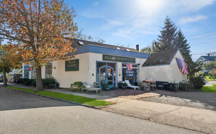 Pictures of Retail property located at 53 N Sea Road, Southampton, NY 11968 for sales - image #1