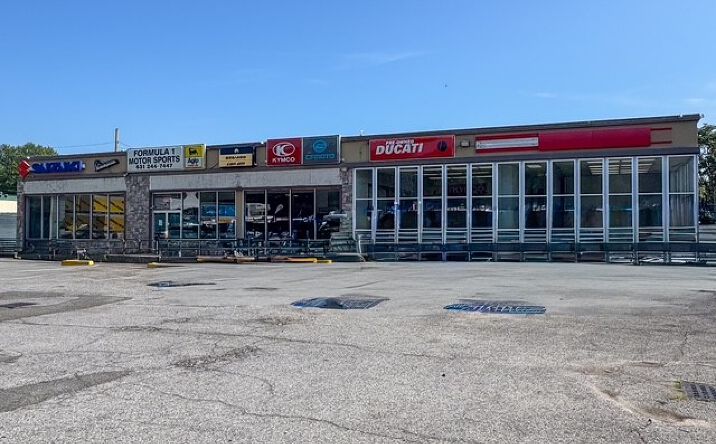 Pictures of Industrial, Retail property located at 4030 Sunrise Hwy, Oakdale, NY 11769 for sales - image #1