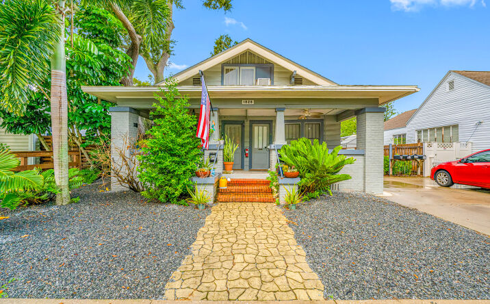 335 47th Ave N, St Petersburg, FL 33703 | Crexi.com