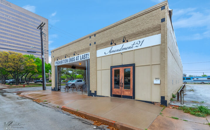 Pictures of Business for Sale, Hospitality, Mixed Use, Office, Retail property located at 382 Chestnut St, Abilene, TX 79602 for sales - image #1