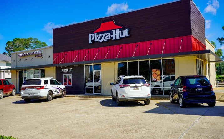 Pictures of Retail property located at 810 University Pkwy, Natchitoches, LA 71457 for sales - image #1