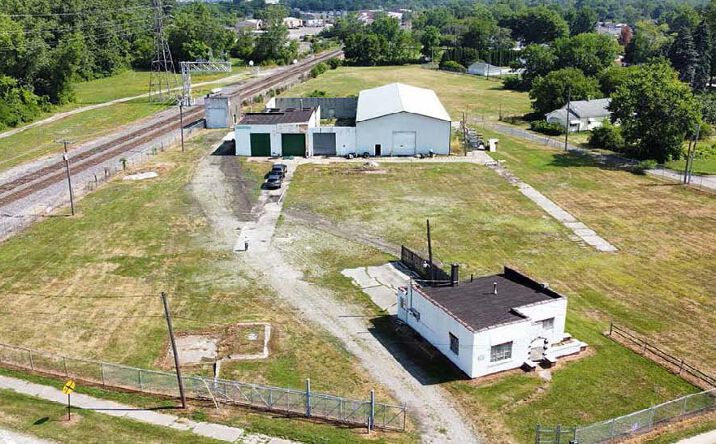 Pictures of Office, Industrial property located at 2401 Consaul Street, Toledo, OH 43605 for sales - image #1