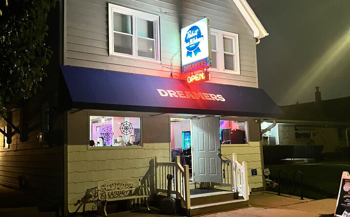 Pictures of Retail property located at 3701 S Iowa Ave, Saint Francis, WI 53235 for sales - image #1