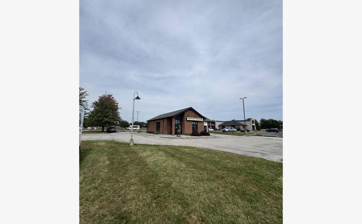 Pictures of Office, Retail property located at 3623 Braddock Dr, Lafayette, IN 47909 for sales - image #1