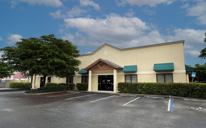 Pictures of Office property located at 10970 S Cleveland Ave, Fort Myers, FL 33907 for sales - image #1