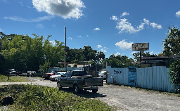 Pictures of Mixed Use, Special Purpose property located at 4845 & 4905 45th St, Vero Beach, FL 32967 for sales - image #1
