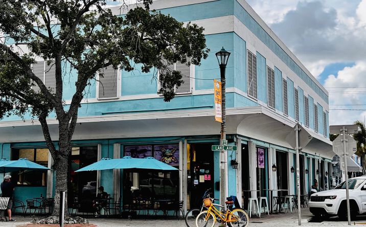 Pictures of Mixed Use, Multifamily, Office, Retail property located at 800 Lake Ave, Lake Worth Beach, FL 33460 for sales - image #1