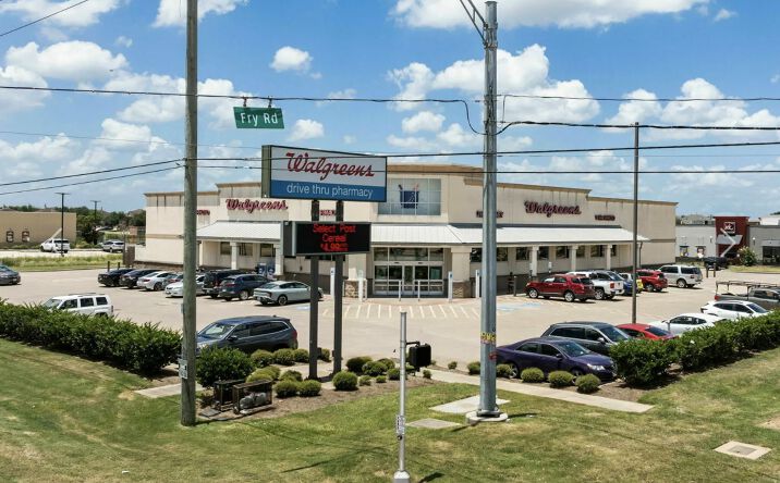 Pictures of Retail property located at 280 San Antonio Avenue, Many, LA 71449 for sales - image #1