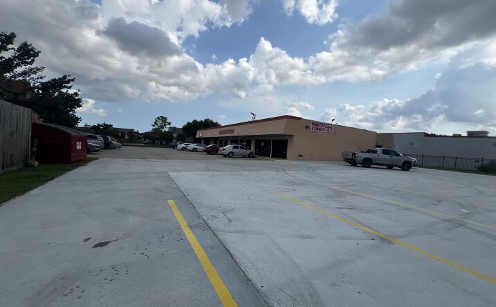 Pictures of Business for Sale, Retail property located at 501 El Dorado Blvd, Webster, TX 77598 for sales - image #1