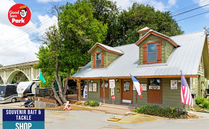 Pictures of Multifamily property located at 420 N Business Interstate Hwy 35, New Braunfels, TX 78130 for sales - image #1
