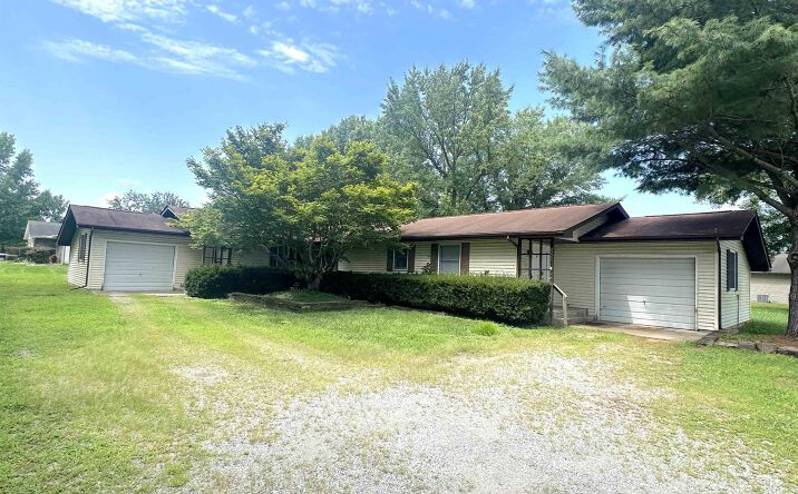 Pictures of Land property located at COUNTRY CLUB Road, Murphysboro, IL 62966 for sales - image #1