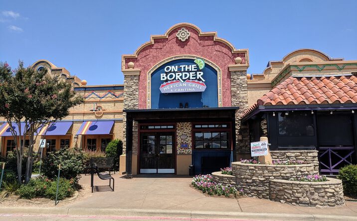Pictures of Retail property located at 6250 North Fwy, Fort Worth, TX 76137 for sales - image #1