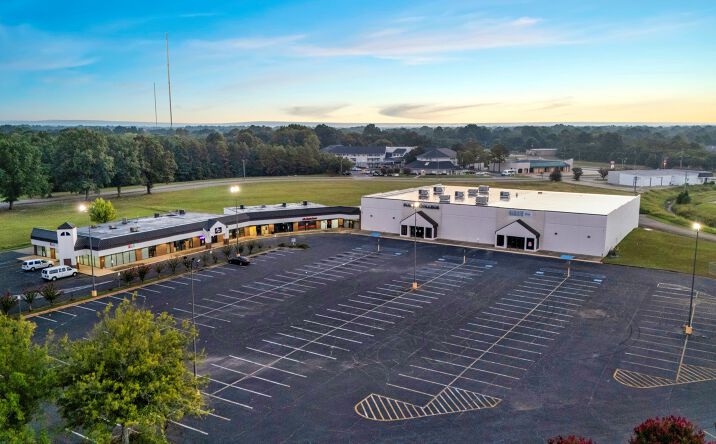 Pictures of Retail property located at 3470 Eastdale Circle, Montgomery, AL 36117 for sales - image #1